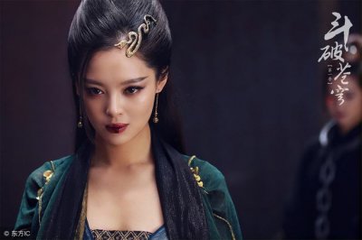 ​华晨宇斗破苍穹主题曲寒鸦少年(斗破苍穹华晨宇寒鸦少年) 华晨宇斗破苍穹主题曲