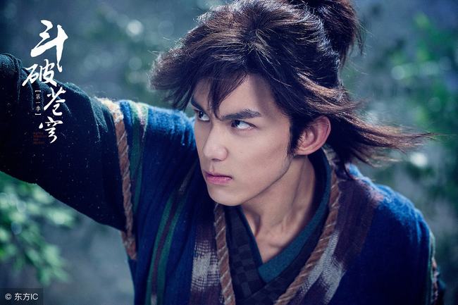 华晨宇斗破苍穹主题曲寒鸦少年(斗破苍穹华晨宇寒鸦少年)