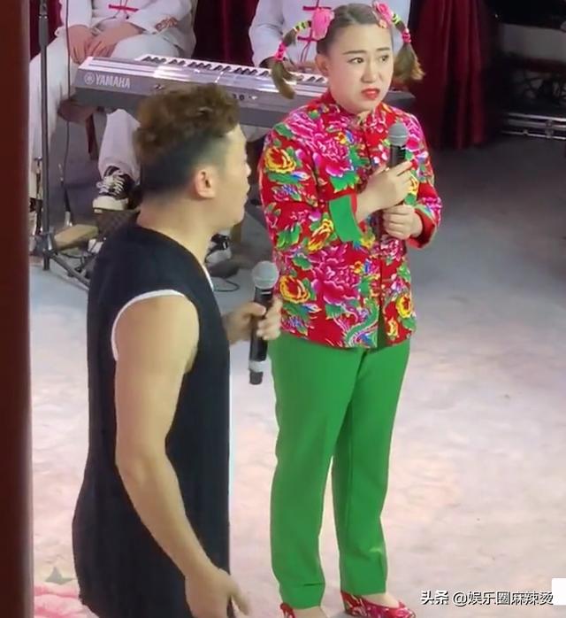 丫蛋与王金龙结婚几年了(曝丫蛋和前夫王金龙同台演二人转)(3)