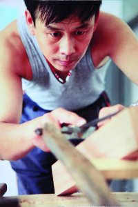 ​我是荣成人｜吴永清：在无声的世界里用心雕琢