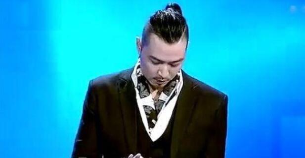 演过铠甲勇士, 上非诚勿扰全场亮灯, 牵手女神后, 今现状令人艳羡