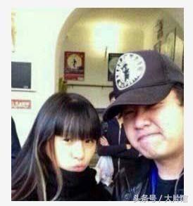 杨丽萍接连力捧两名气质美女