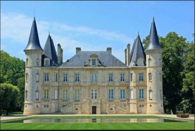 ​拉菲酒庄购买红酒(拉菲红酒产自哪个酒庄)