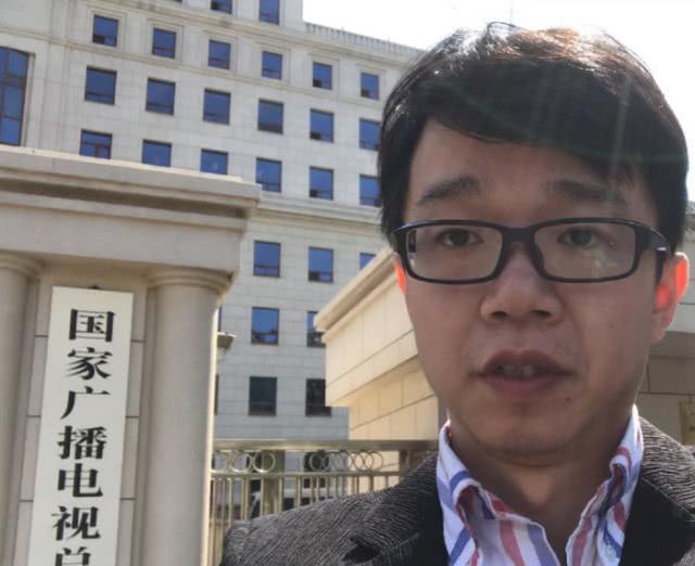 唐爽指责周立波偷换概念,已向上海法院申请通过直播方式审理案件