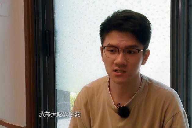 若风退役是为什么（年纪轻轻立遗嘱若风谈退役原因）