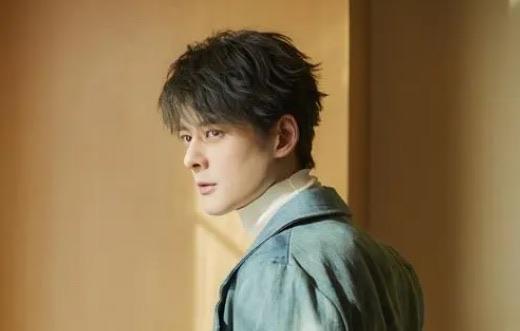 娱乐郭品超新恋情曝光（郭品超的绯闻女友有谁）  1