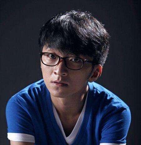 国家一级演员蔡明，真的是深藏不露，已经34岁的儿子竟然是老熟人