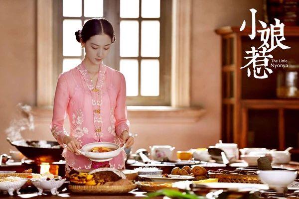 小娘惹中玉珠怀的是谁的孩子(《小娘惹》玉珠的孩子是谁的,被罗伯张欺辱生下儿子结局凄惨)