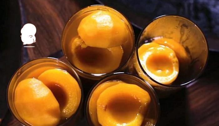 李子柒做黄桃罐头,被质疑镜头太假,网友:你厉害你来!