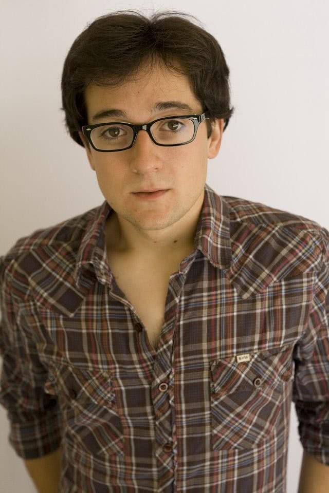 乔什·布雷纳个人资料写真作品