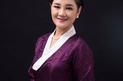 ​降央卓玛简历及个人资料简介 最好听的30首歌曲包含哪些呢