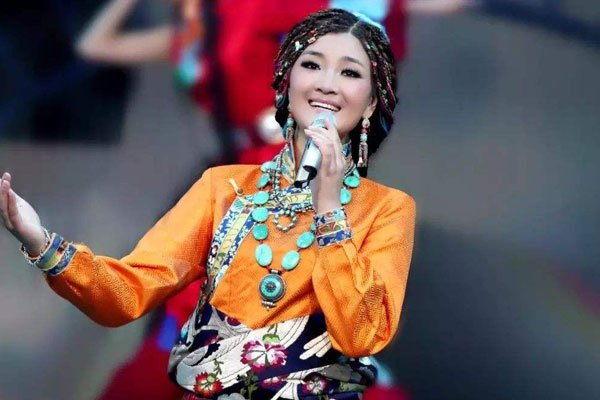 降央卓玛简历及个人资料简介 最好听的30首歌曲包含哪些呢
