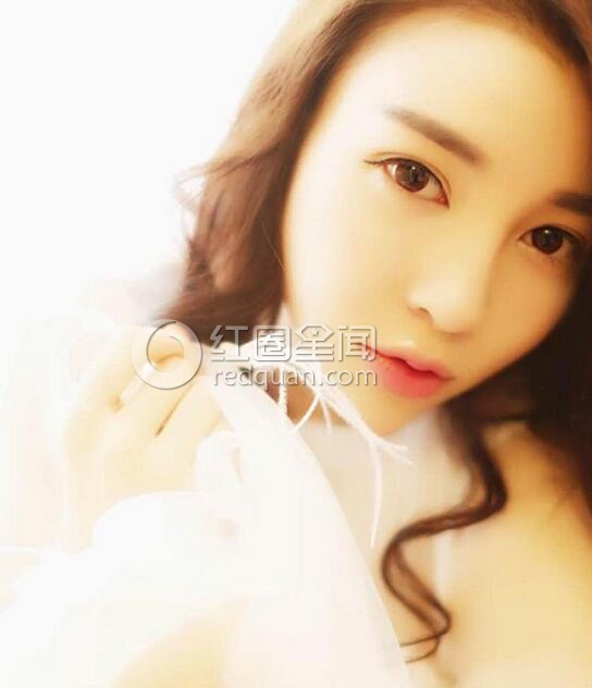 周文羽有没有整过容 周文羽和杨颖为何如此相像