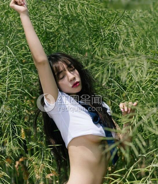 周文羽有没有整过容 周文羽和杨颖为何如此相像