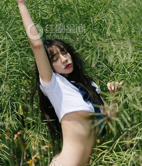 周文羽有没有整过容 周文羽和杨颖为何如此相像