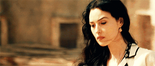 盛世美颜的地球球花：莫妮卡贝鲁奇