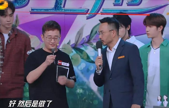 王一博180胡一天188,当两人同框后,真实身高一看便知