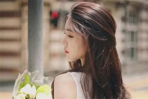 跟处女座女生聊天聊什么，与女生聊天的话题