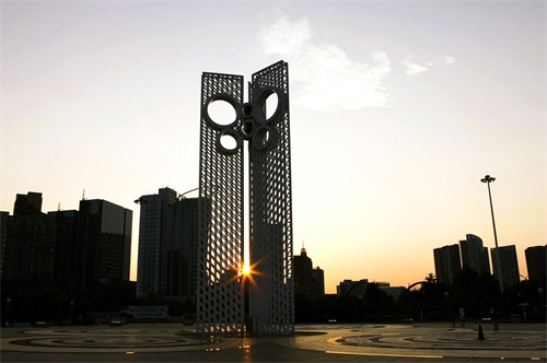 山东省潍坊市风筝广场图片