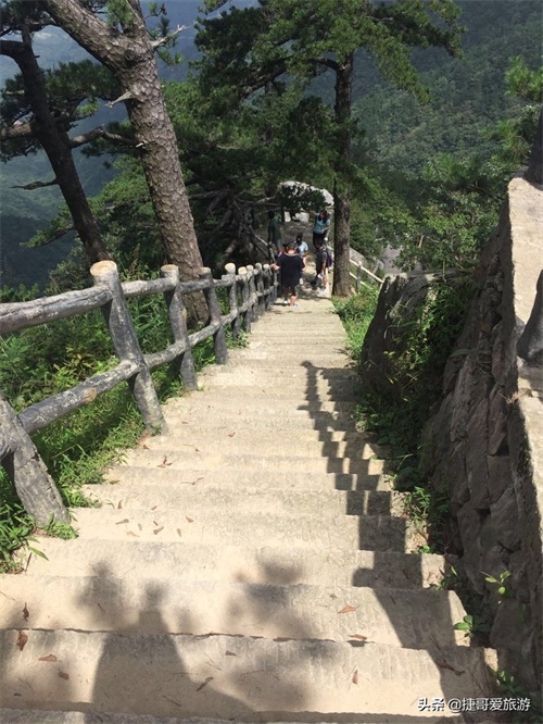 湖北省 黄冈市 罗田县 大别山国家森林公园 薄刀峰景区