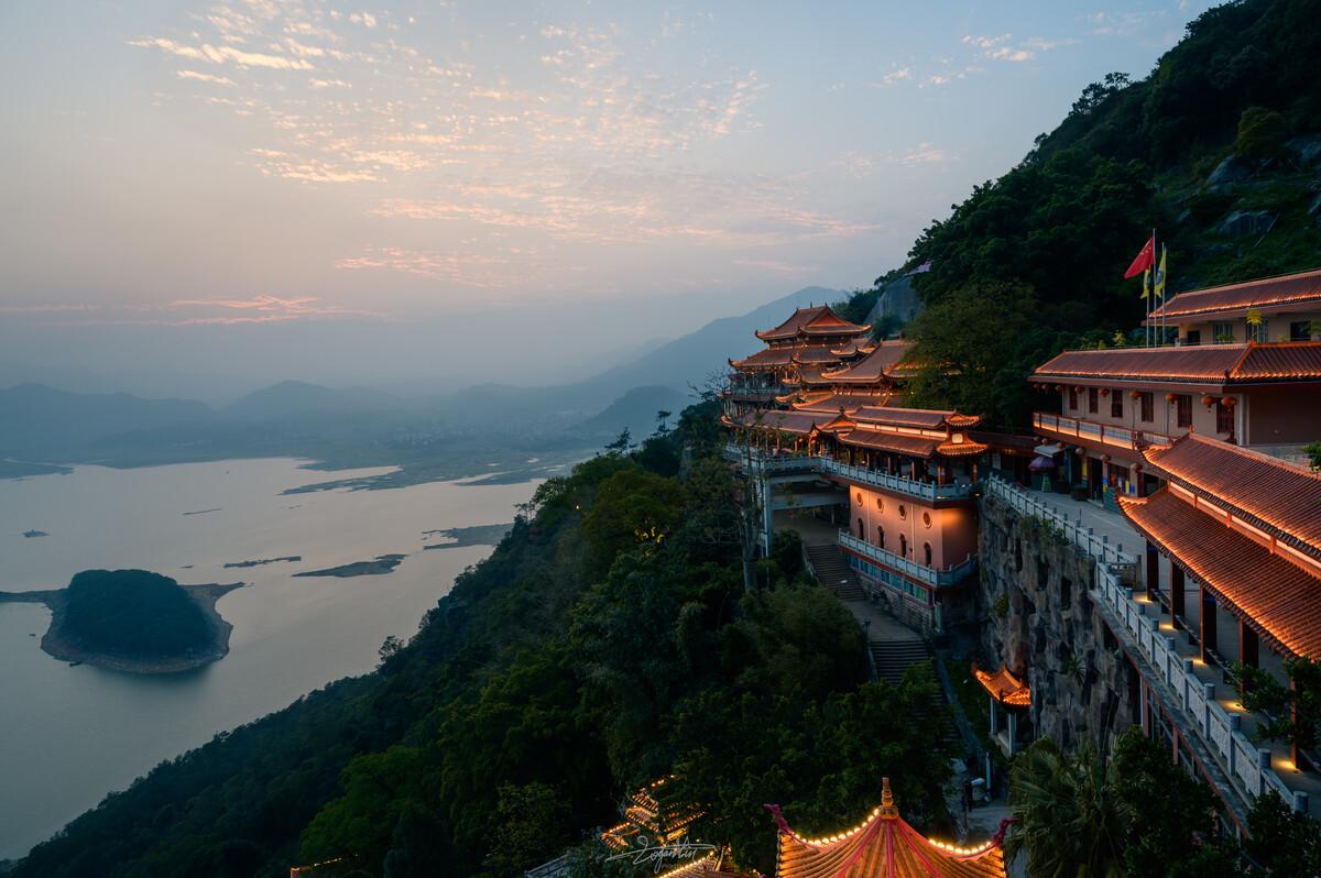 福清和石狮哪个发达(石狮和福清哪个有钱)