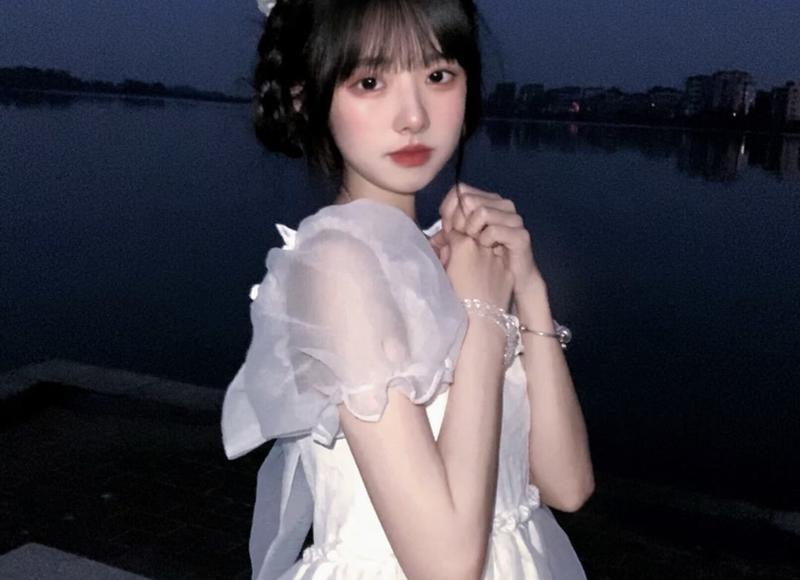 戒托（戒托怎么自己镶嵌）