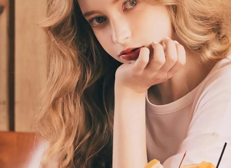 惹女生生气了不理你怎么办？想办法让她理你