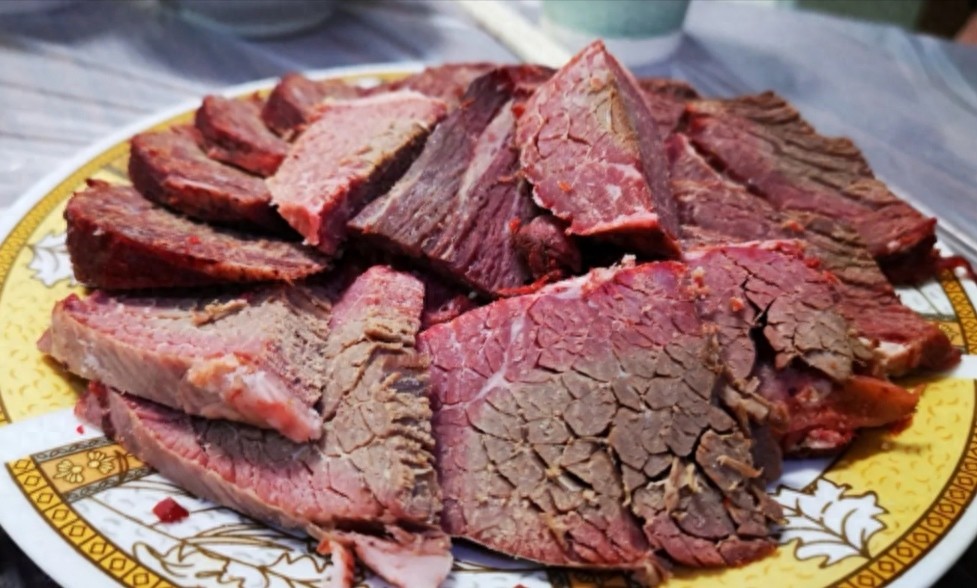 西羊市这家三十年老店，据说是西安腊牛羊肉头牌！你认可吗？