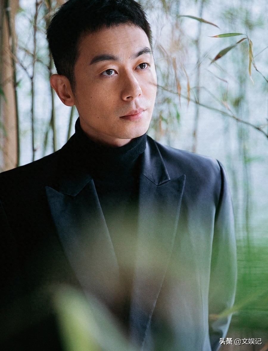 朱亚文写真, 尽显儒雅绅士魅力