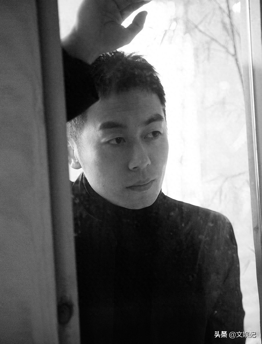 朱亚文写真, 尽显儒雅绅士魅力